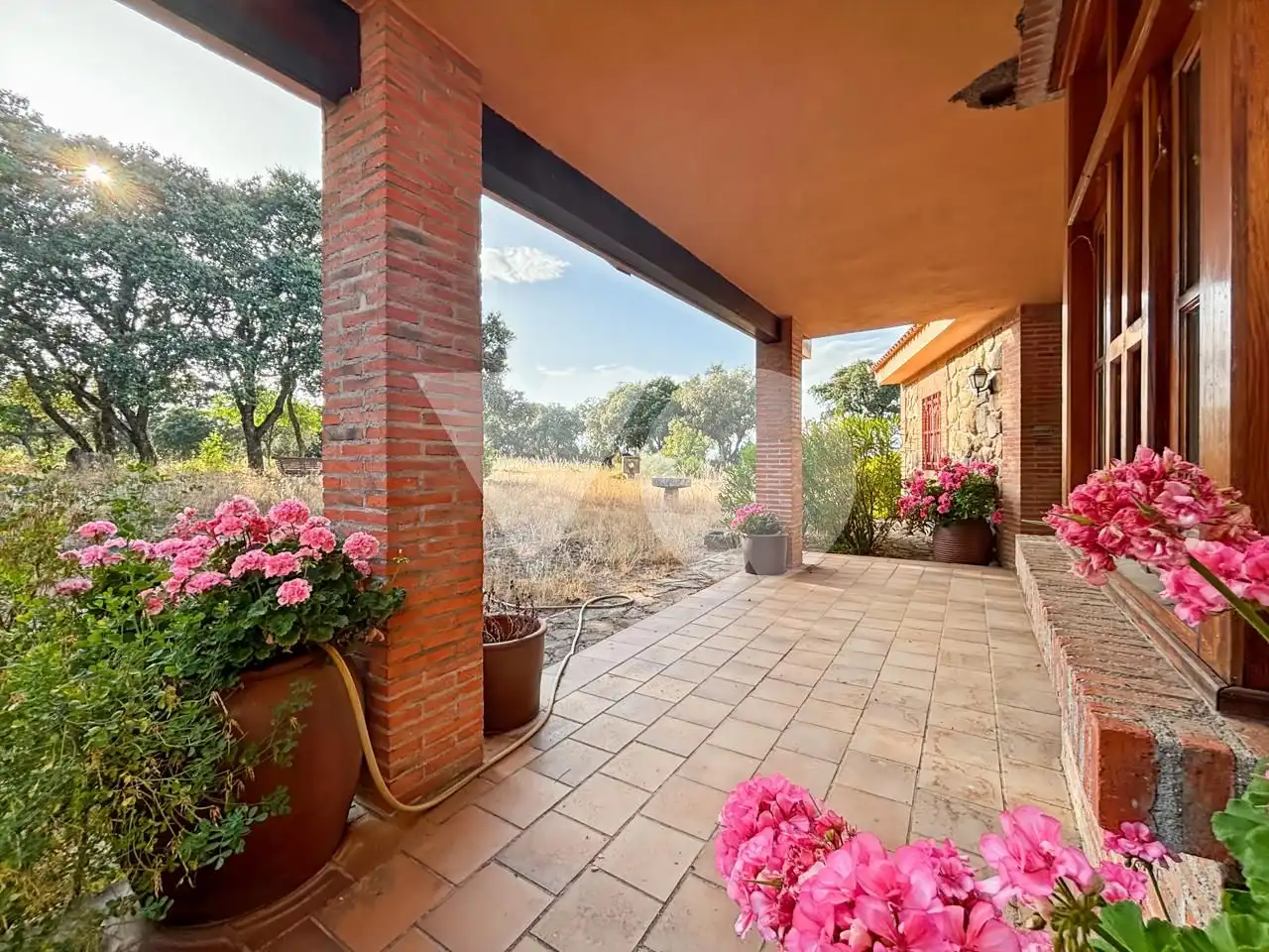 Terraza de Finca rústica en venta en Valdemorillo con Calefacción y Jardín privado