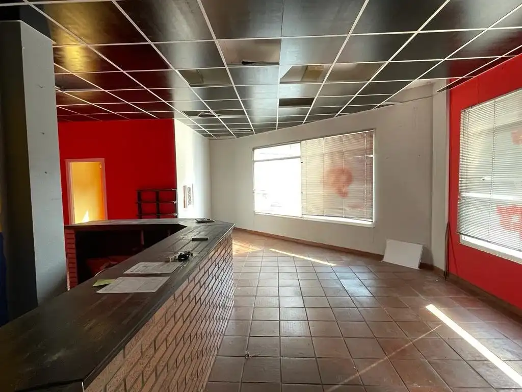 Local comercial en venda a Cuatro Vientos, imagen 4