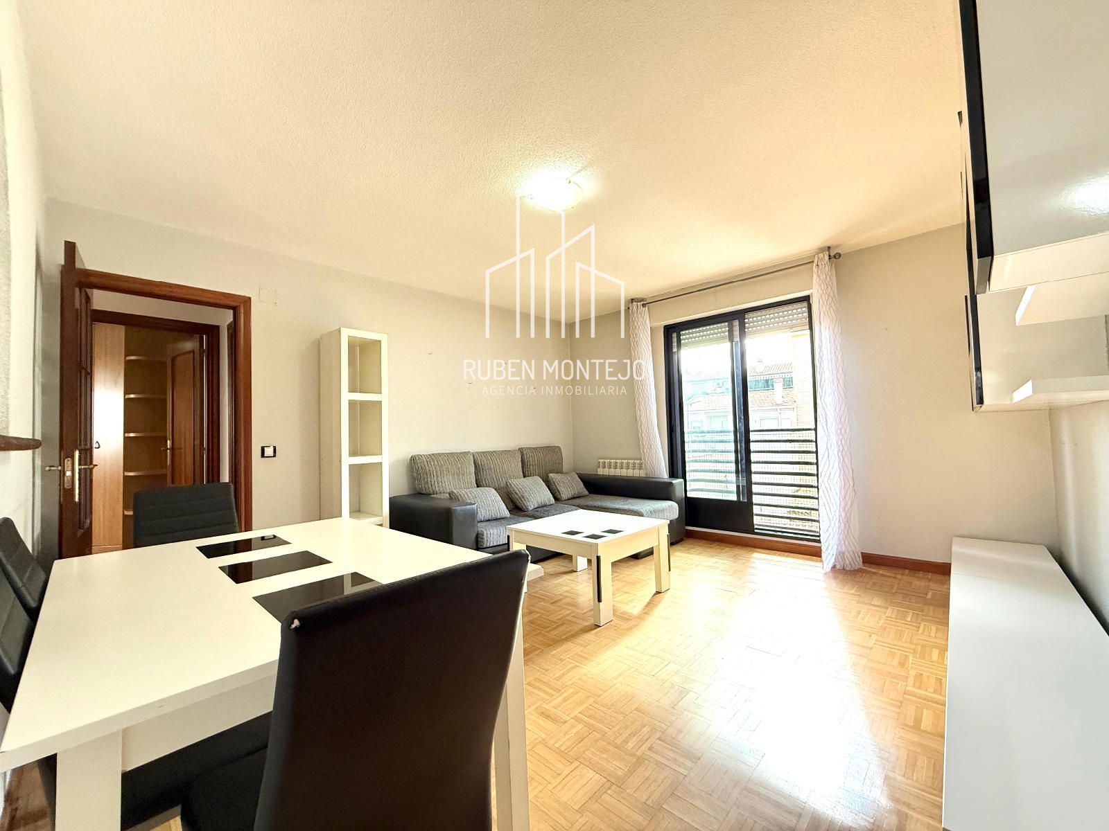 Piso en venta en Alfareros, 33, Pizarrales