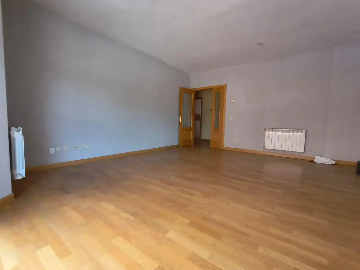 Living room of Flat for sale in Valdemoro  with Private garden, Terrace and Storage room