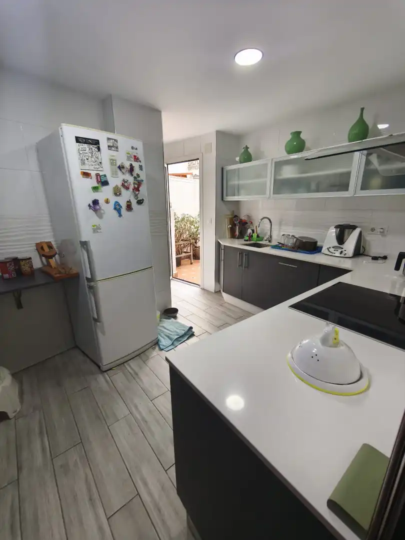 Küche von Wohnung zum Verkauf in Huelva mit Klimaanlage