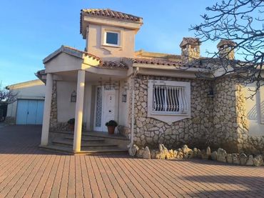 Villa avec piscine à vendre à Pedanías - Extrarradio