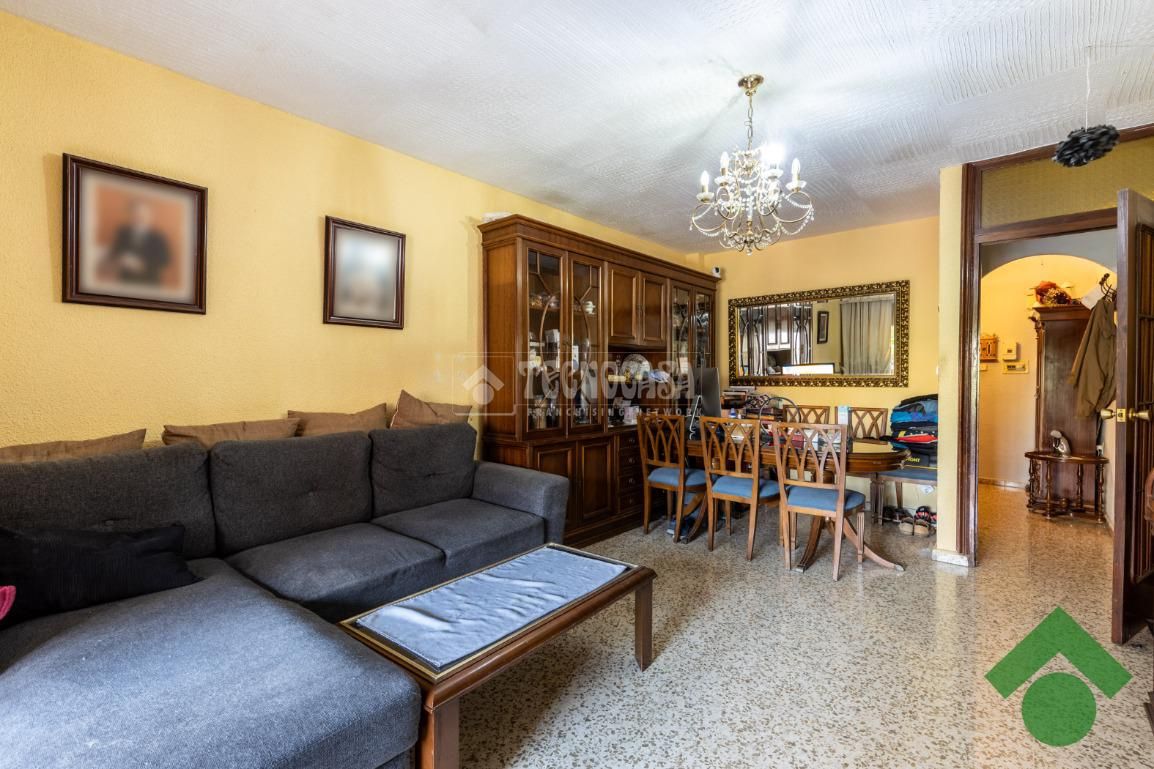 Flat for sale in Cervantes, Genil,  Granada Capital