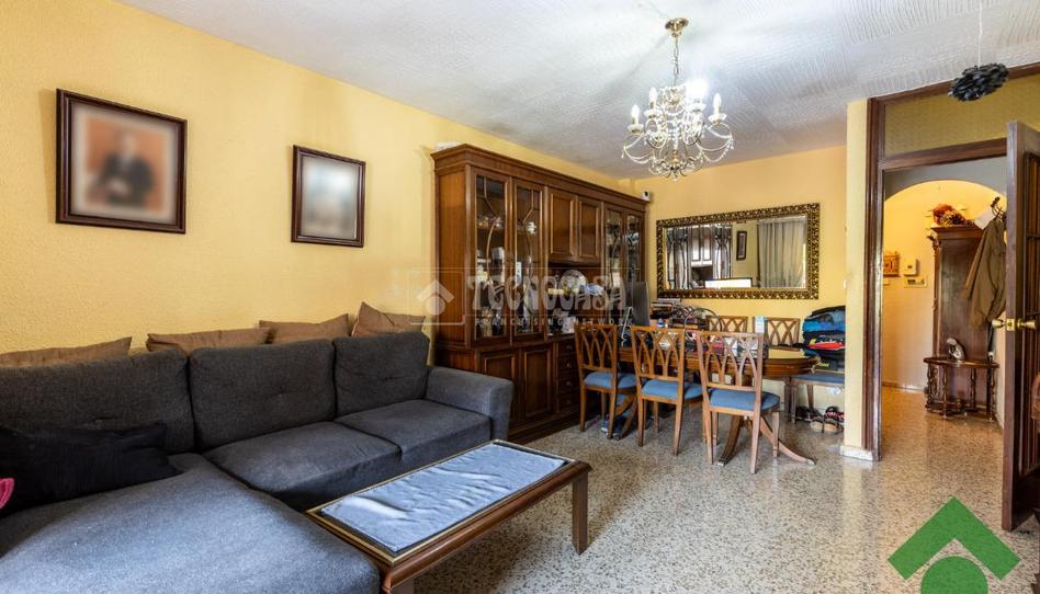 Foto 1 de Pis en venda a Cervantes, Granada