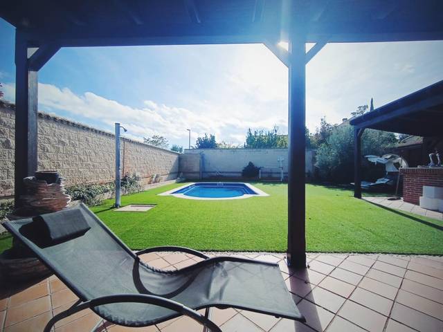 Casa-chalet en Venta en Nambroca