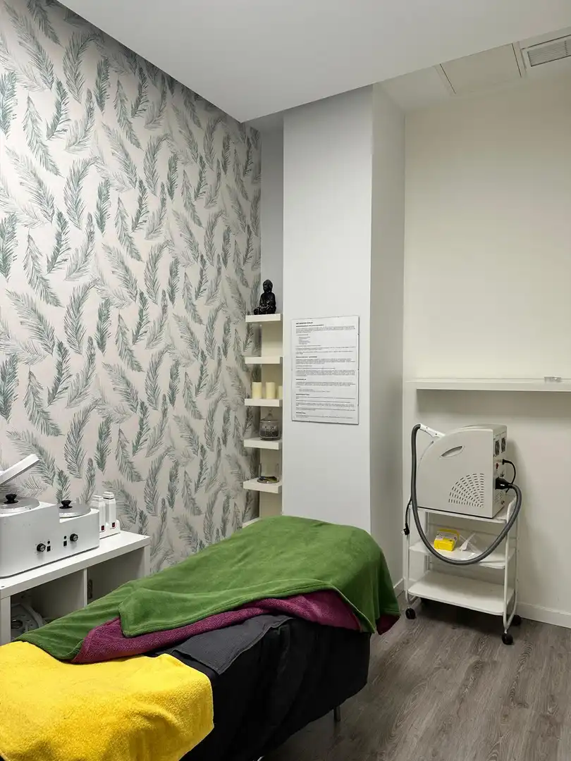 Schlafzimmer von Büro zur Miete in Fuenlabrada