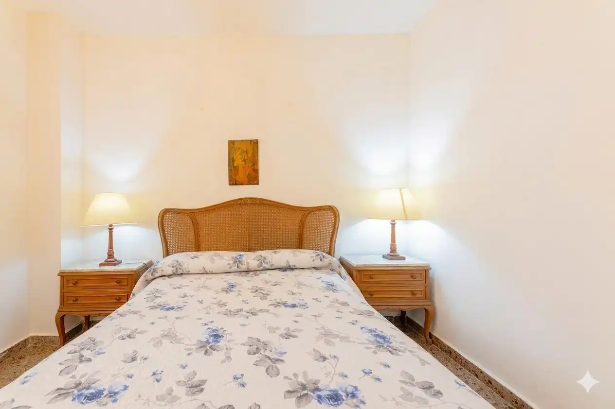 Bedroom of Flat for sale in La Pobla de Vallbona  with Balcony