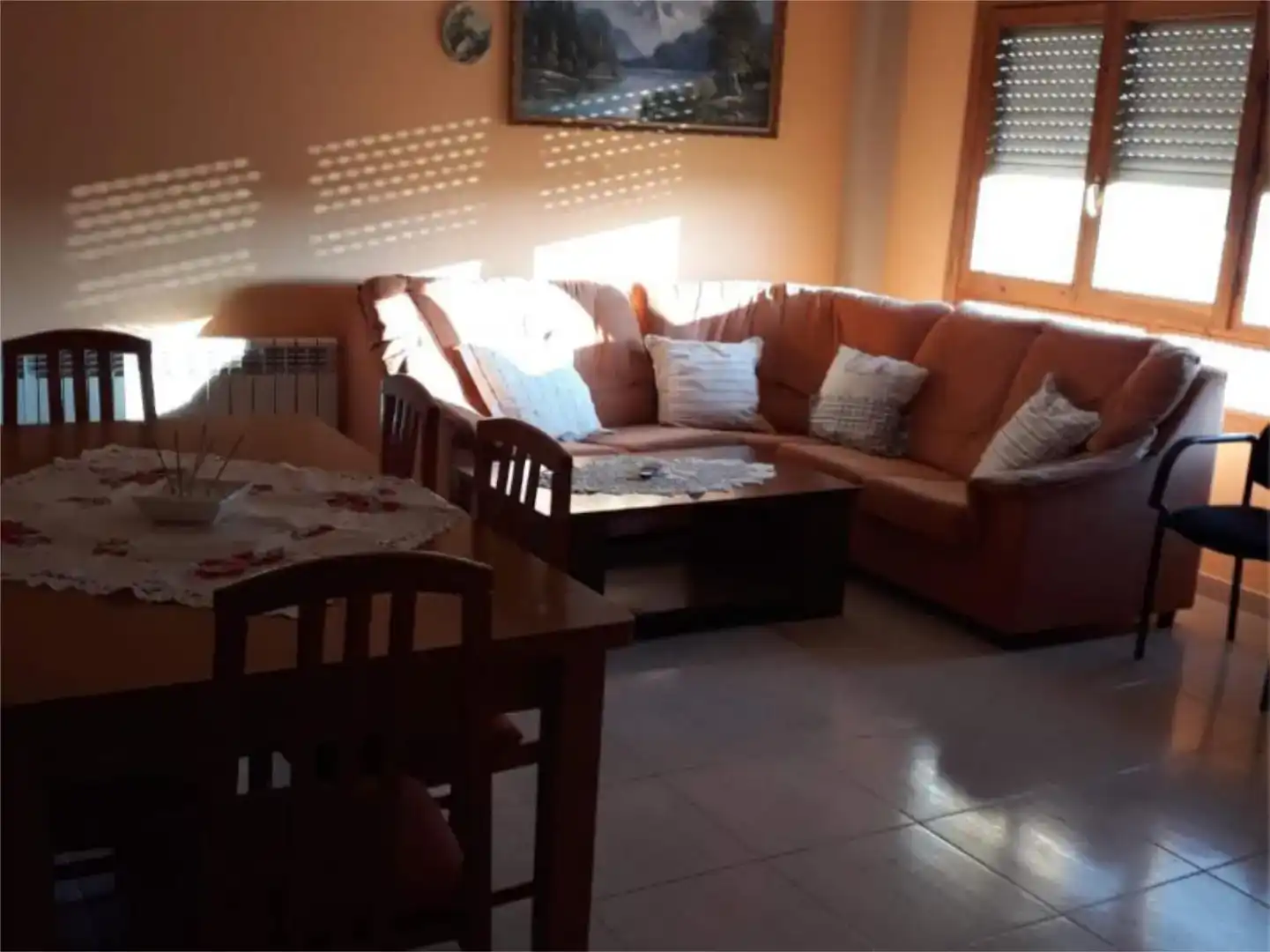 Sala d'estar de Casa adosada en venda en Aguaviva amb Balcó
