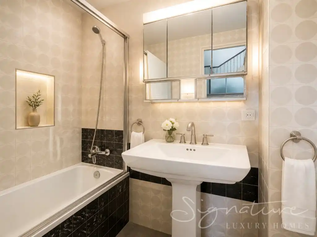 Baño de Edificio en venta en L'Hospitalet de Llobregat