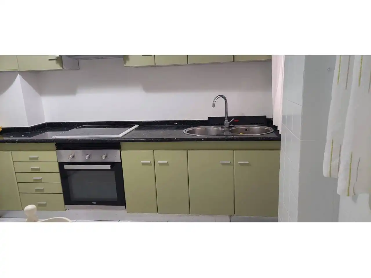 Kitchen of Flat for rent in Vigo   with Parquet flooring, Terrace and Furnished