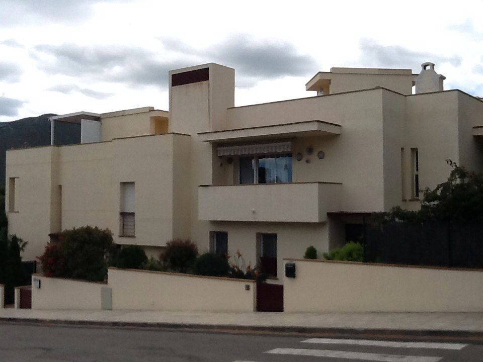 Exterior view of Single-family semi-detached for sale in Llançà