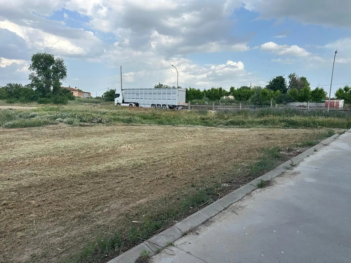 Residential land for sale in Carrer La Noguera lleida, imagen 2