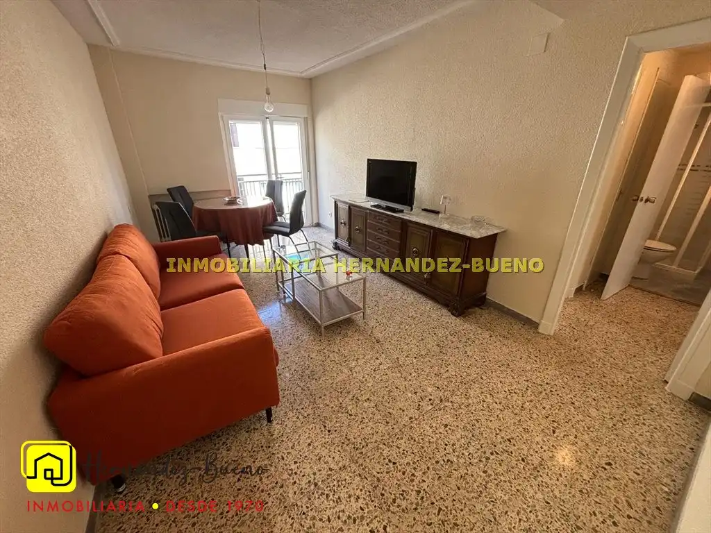 Außenansicht von Wohnung zur Miete in Salamanca mit Heizung, Möbliert und Balkon
