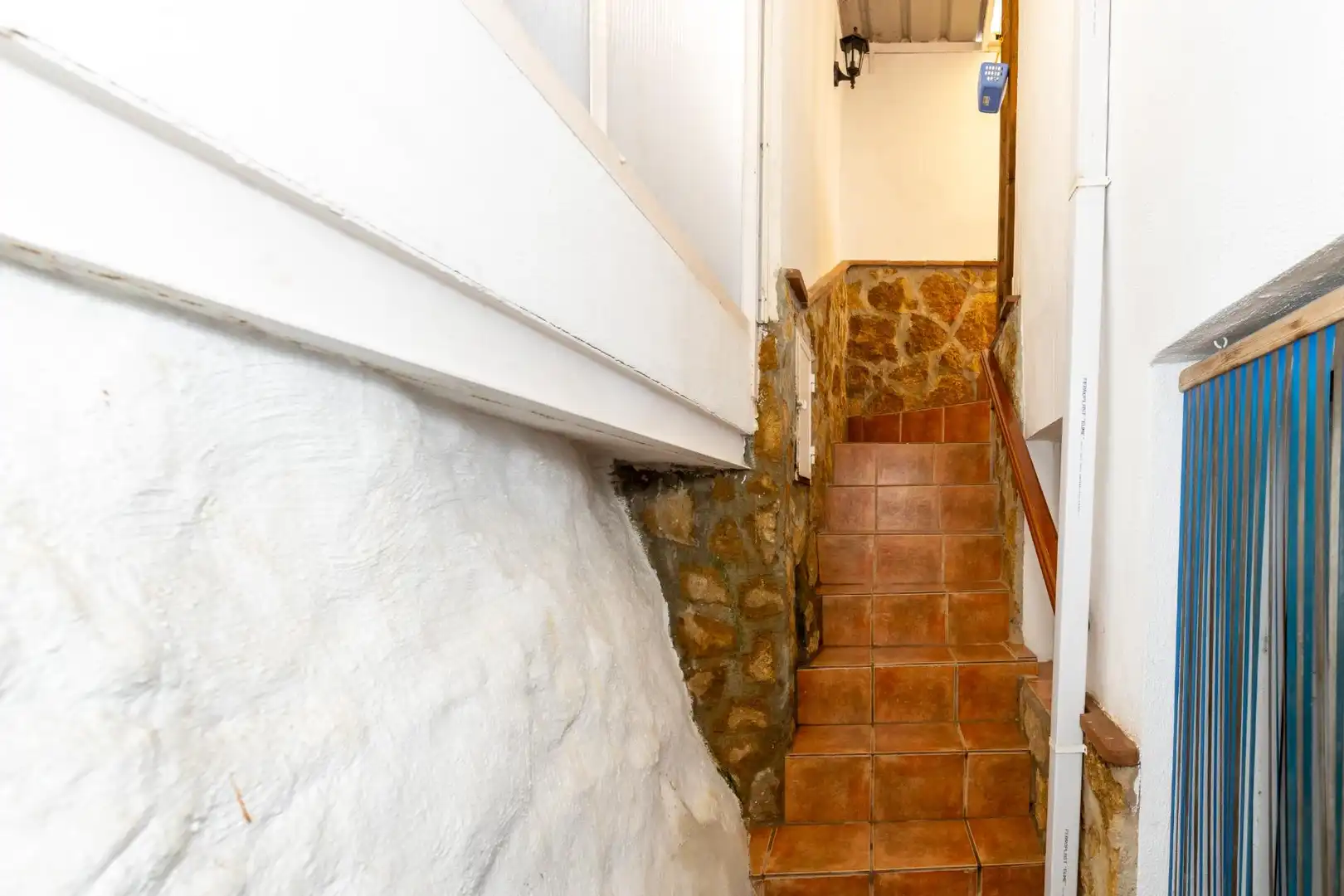 Einfamilien-Reihenhaus zum Verkauf in Salobreña mit Klimaanlage, Heizung und Terrasse