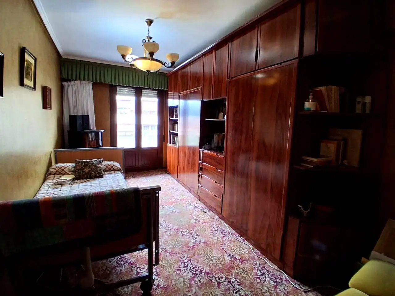 Schlafzimmer von Wohnung zum Verkauf in Barakaldo  mit Heizung und Balkon