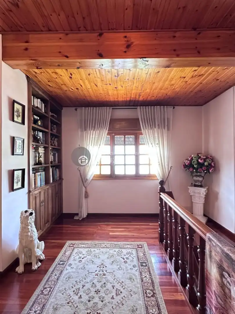 Sala d'estar de Casa o xalet en venda en Verín amb Calefacció, Jardí privat i Terrassa