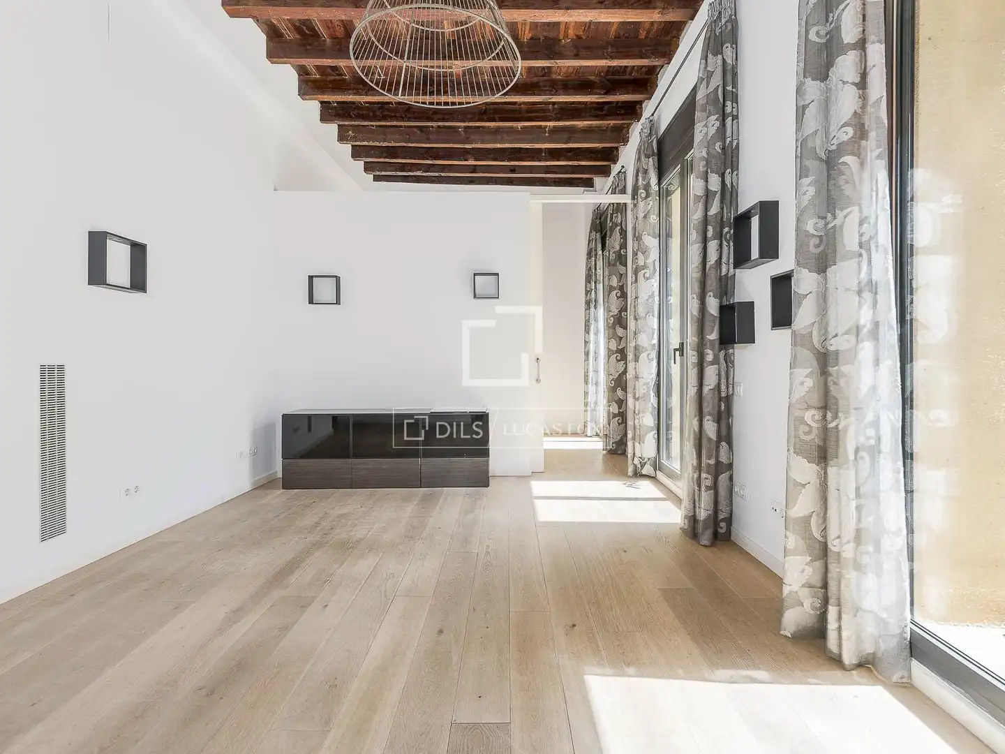 Sala de estar de Piso en venta en Barcelona con Aire acondicionado, Calefacción y Parquet