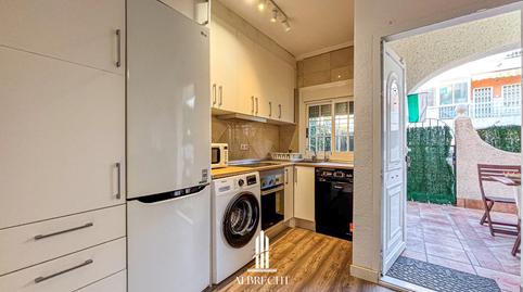 Foto 3 de Casa adosada de alquiler en Calle Tribunas, Playa Tamarit - Playa Lissa, Santa Pola