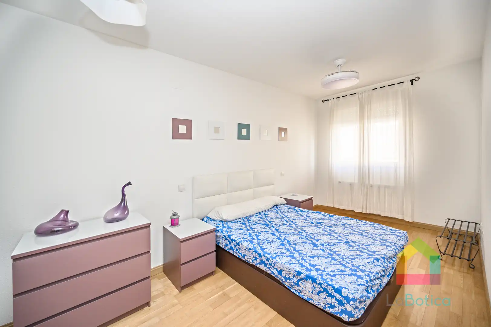 Dormitori de Apartament en venda en Toledo amb Aire condicionat, Moblat i Piscina comunitària