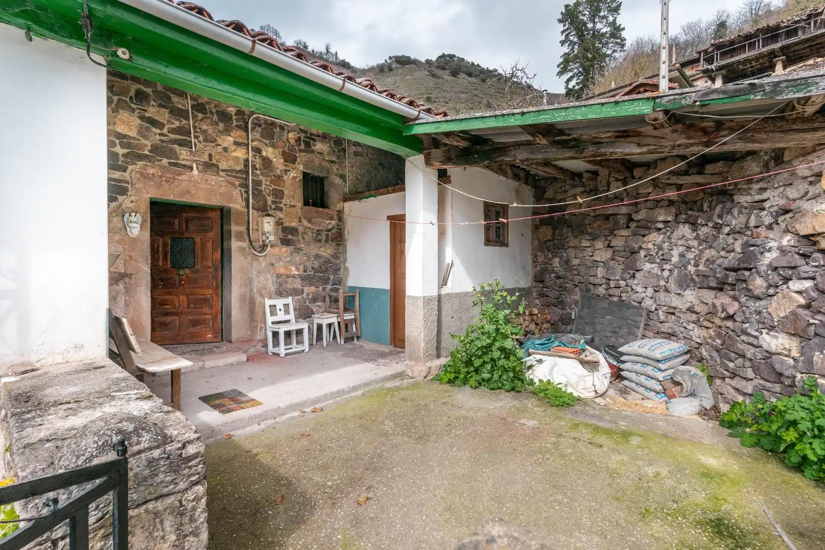 Vista exterior de Casa o chalet en venta en Somiedo con Calefacción y Jardín privado