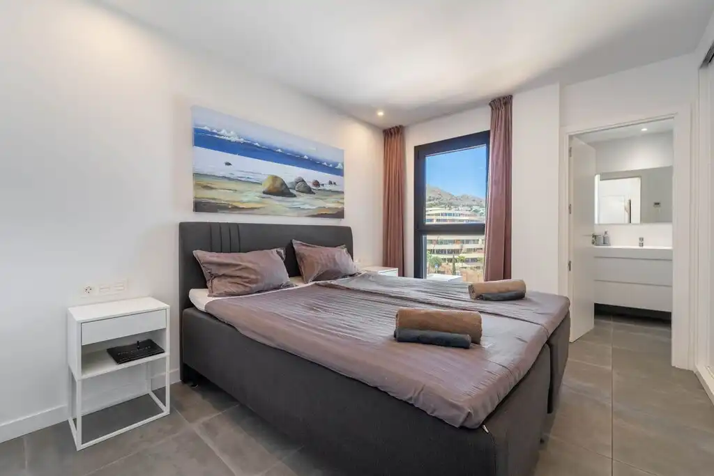 Apartamento con piscina en venta en El Higuerón, imagen 24