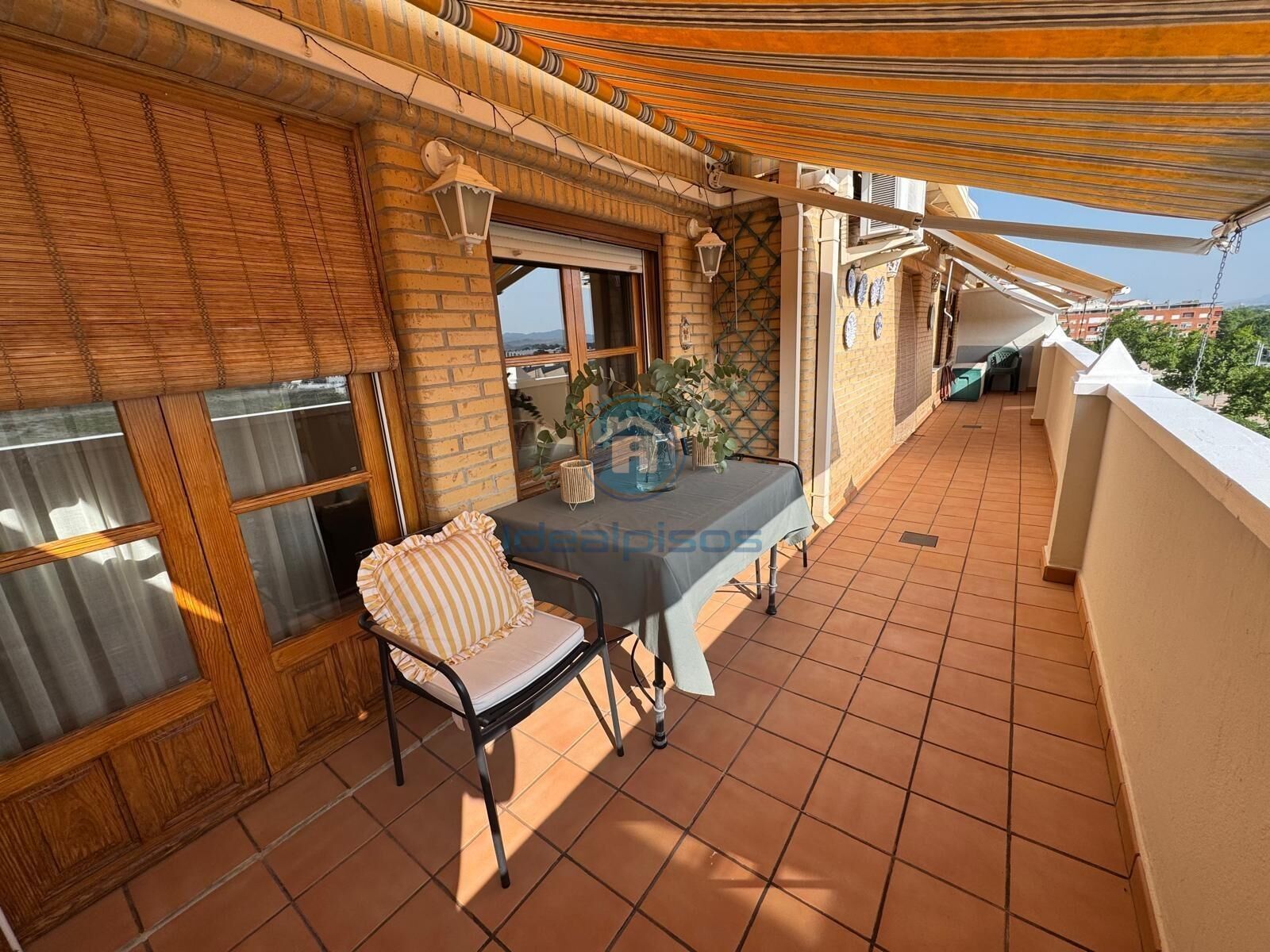 Terrace of Attic for sale in Villena  with Air Conditioner, Terrace and Storage room
