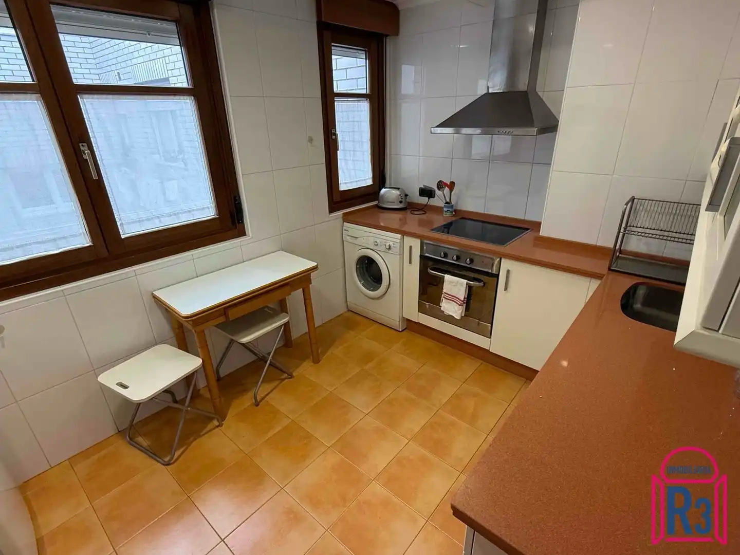 Flat for rent in Los Cubos, San Mamés - La Palomera