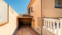 Vista exterior de Casa adosada en venda en Navalcarnero amb Terrassa i Balcó