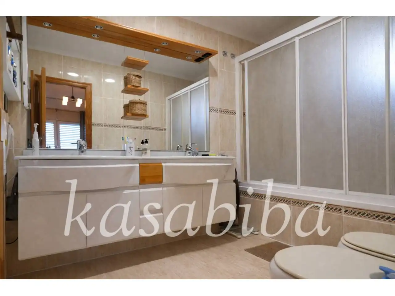 Baño de Casa o chalet en venta en Chiva con Aire acondicionado, Calefacción y Jardín privado