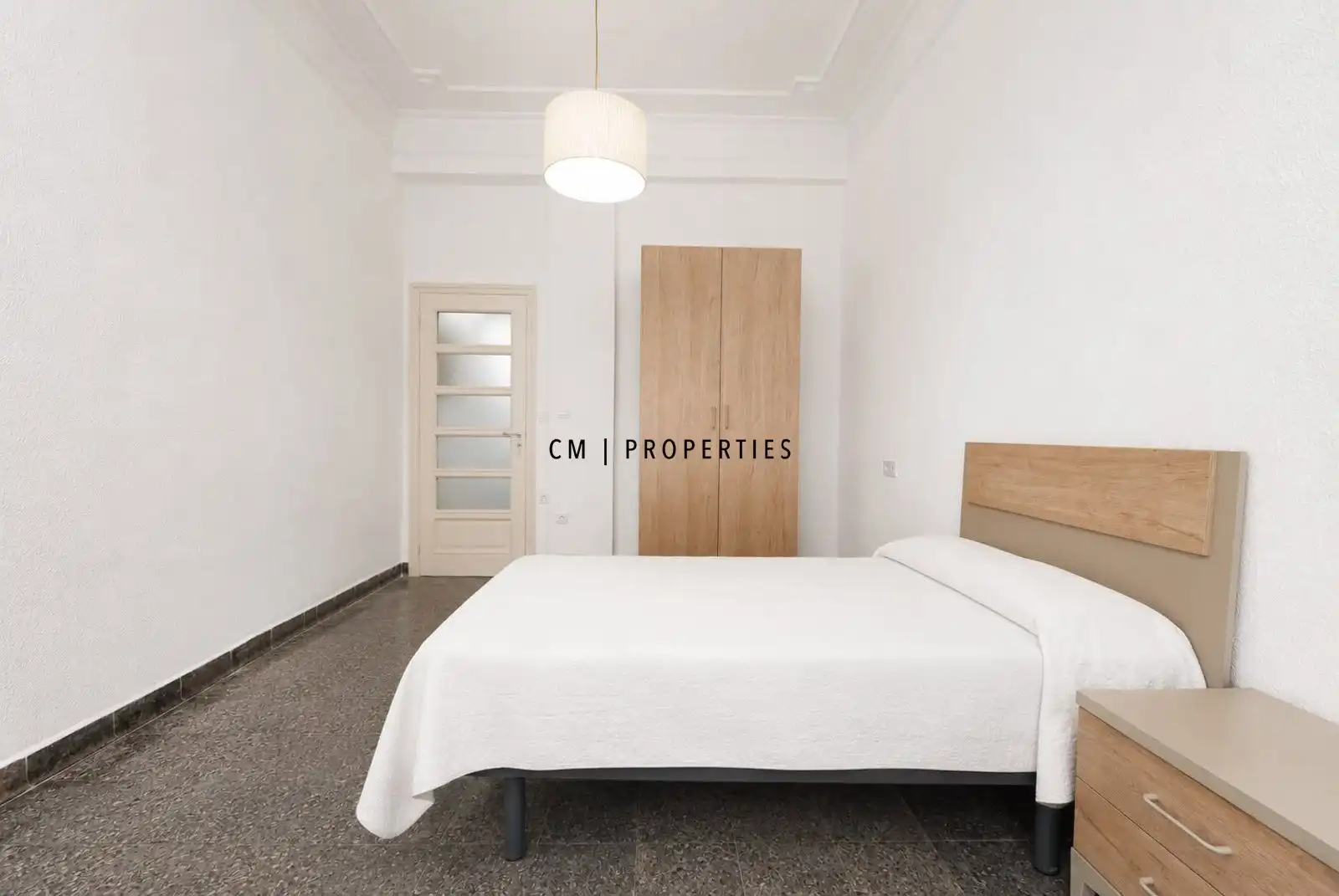 Schlafzimmer von Wohnung zur Miete in Valencia mit Klimaanlage, Heizung und Terrasse