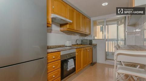 Foto 3 de Piso de alquiler en L'Eixereta, Burjassot