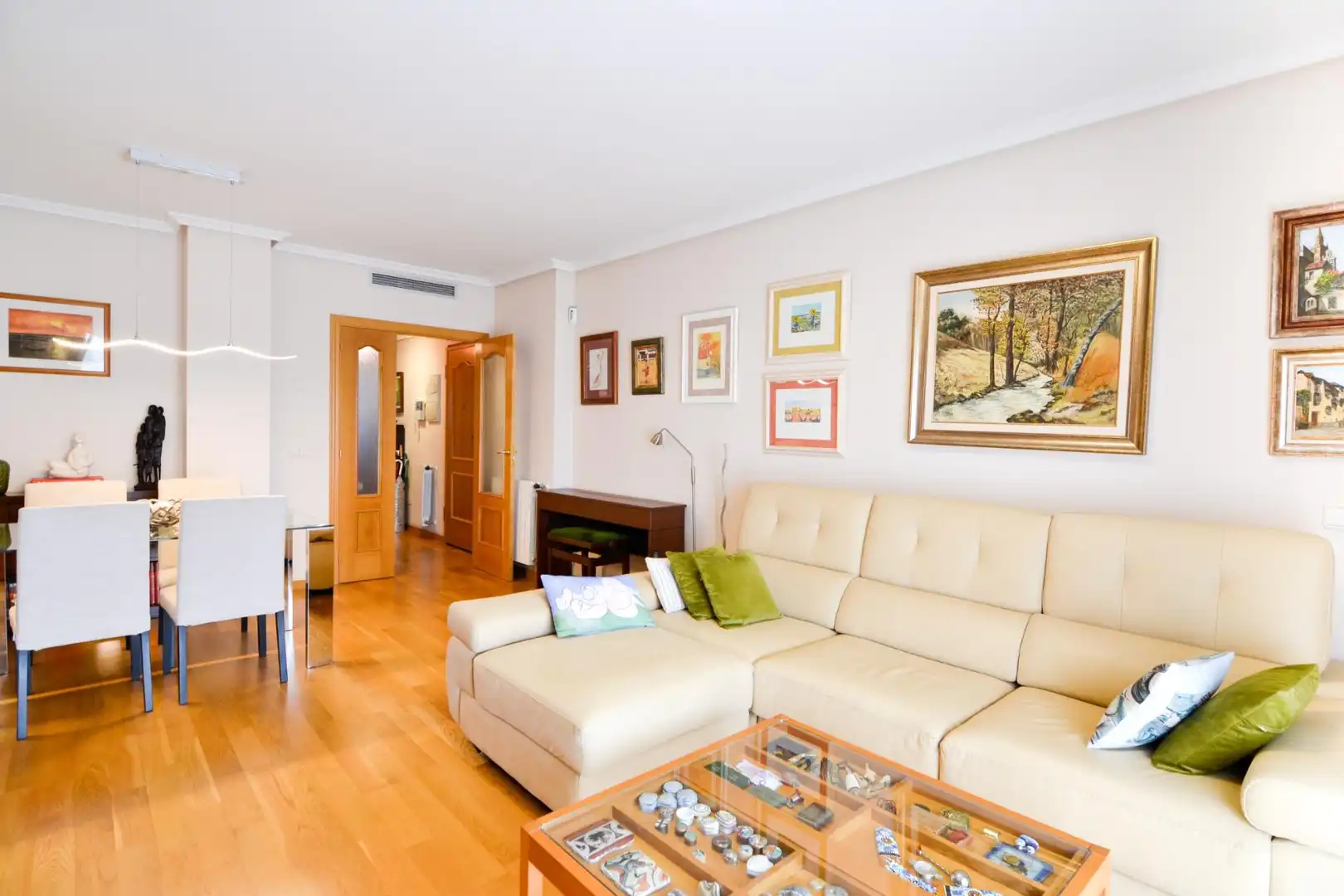 Sala d'estar de Pis en venda en Boadilla del Monte amb Calefacció, Terrassa i Traster