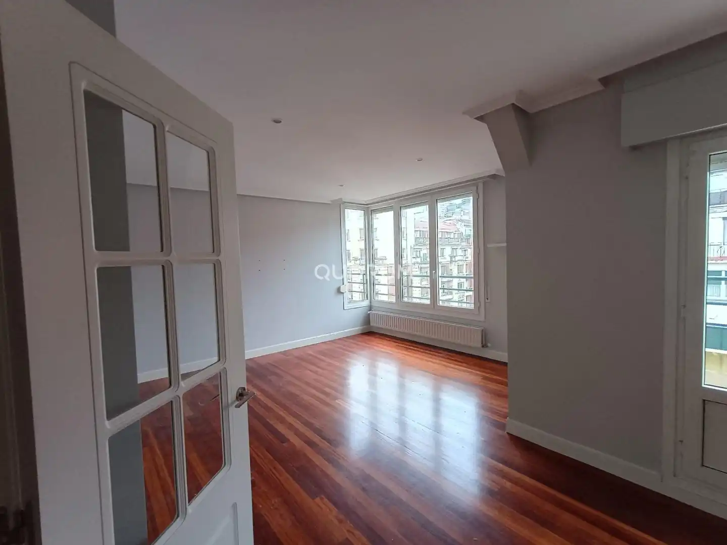 Dormitori de Pis de lloguer en Bilbao  amb Calefacció i Terrassa