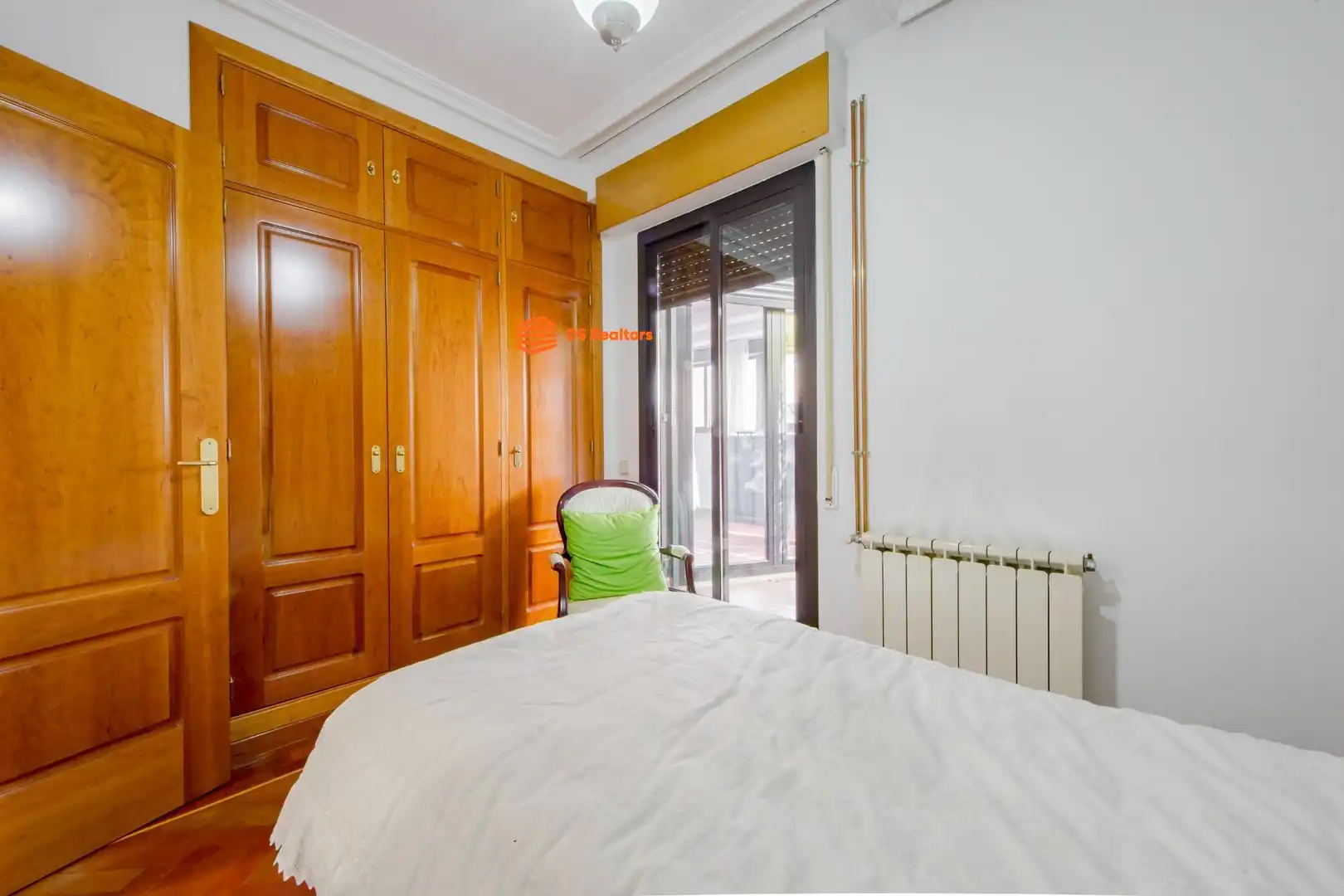 Schlafzimmer von Dachboden zum Verkauf in Madrid mit Heizung, Möbliert und Gemeinschaftspool