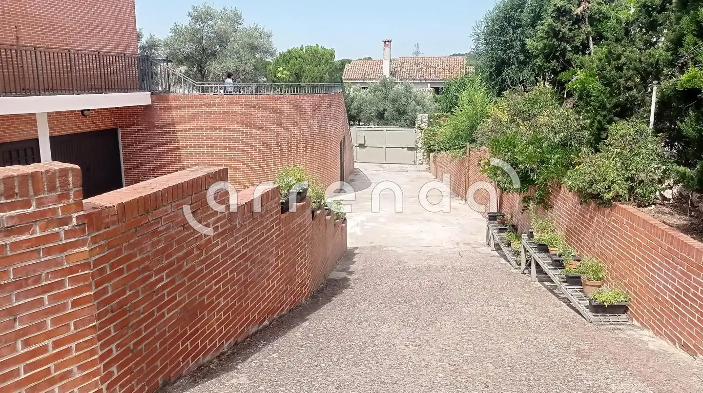 Casa o xalet en venda en Villalbilla amb Calefacció, Jardí privat i Terrassa