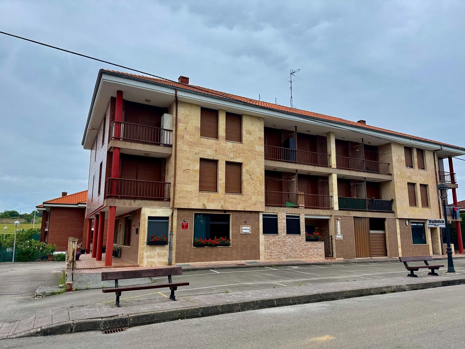 Exterior view of Apartment for sale in Alfoz de Lloredo  with Terrace, Storage room and Balcony