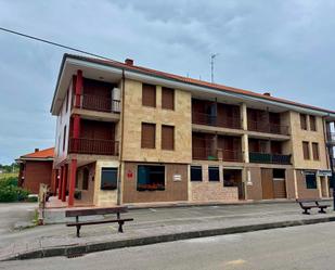 Außenansicht von Wohnungen zum verkauf in Alfoz de Lloredo mit Terrasse, Abstellraum und Balkon