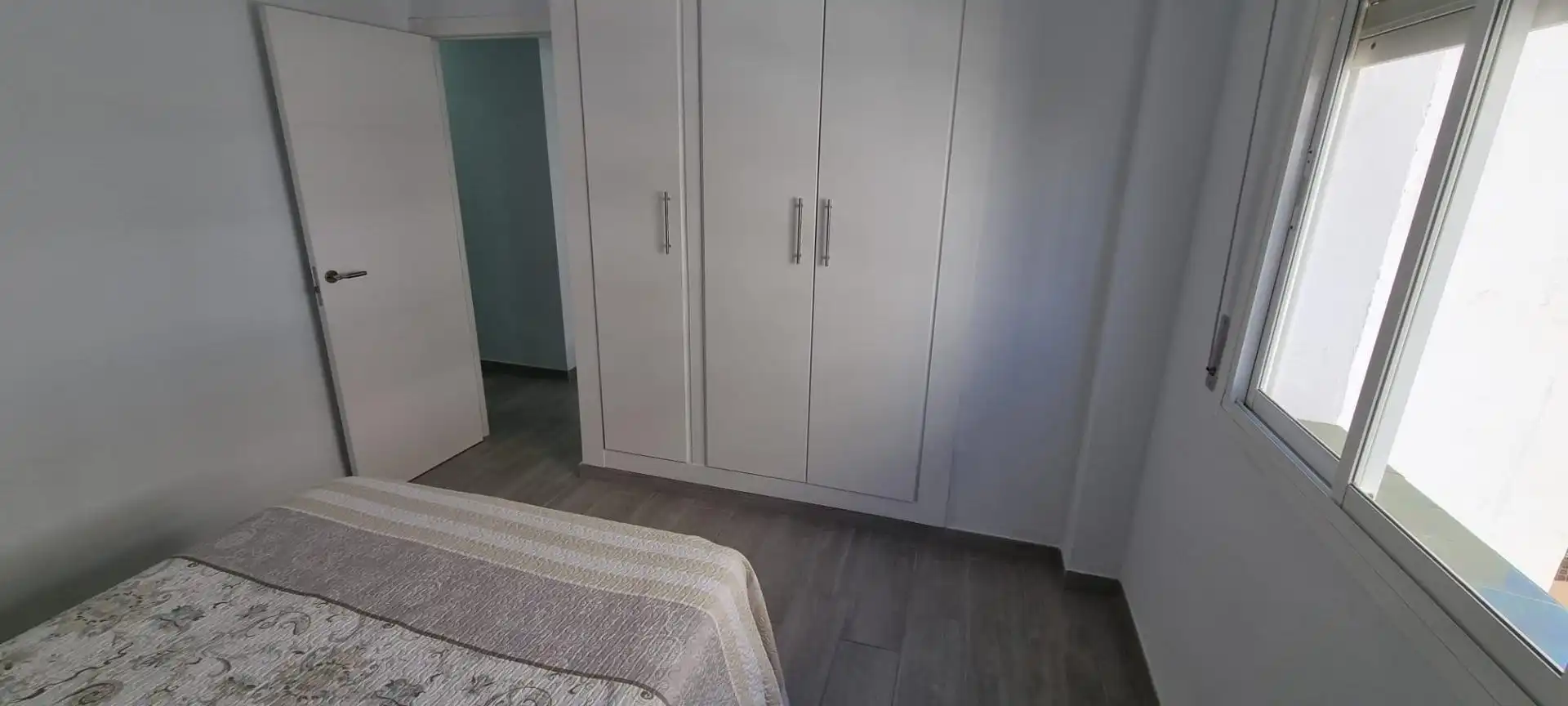 Dormitori de Pis en venda en Fuengirola amb Aire condicionat, Calefacció i Jardí privat