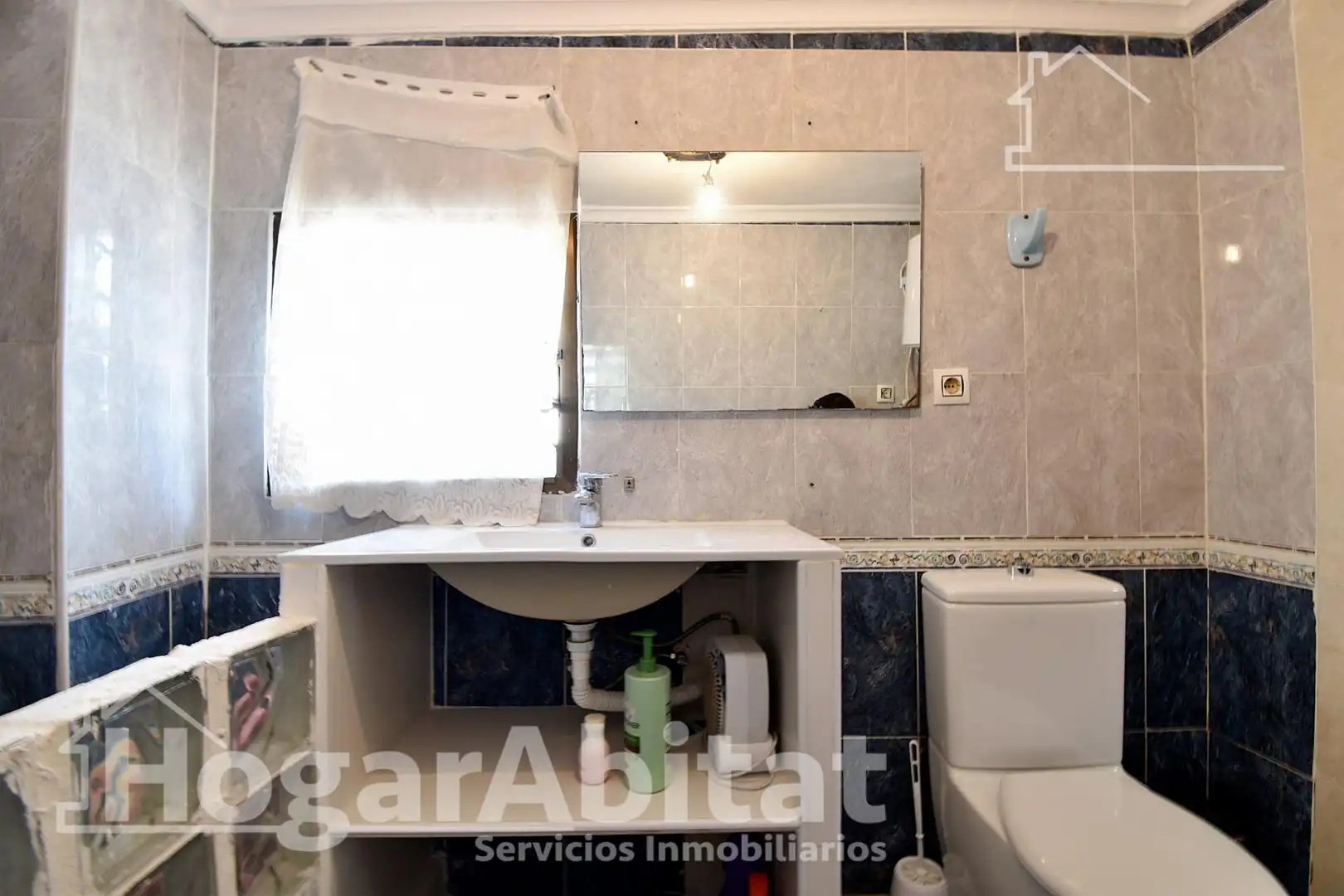 Bathroom of Houses for sale in Oliva  with Air Conditioner, Heating and Terrace