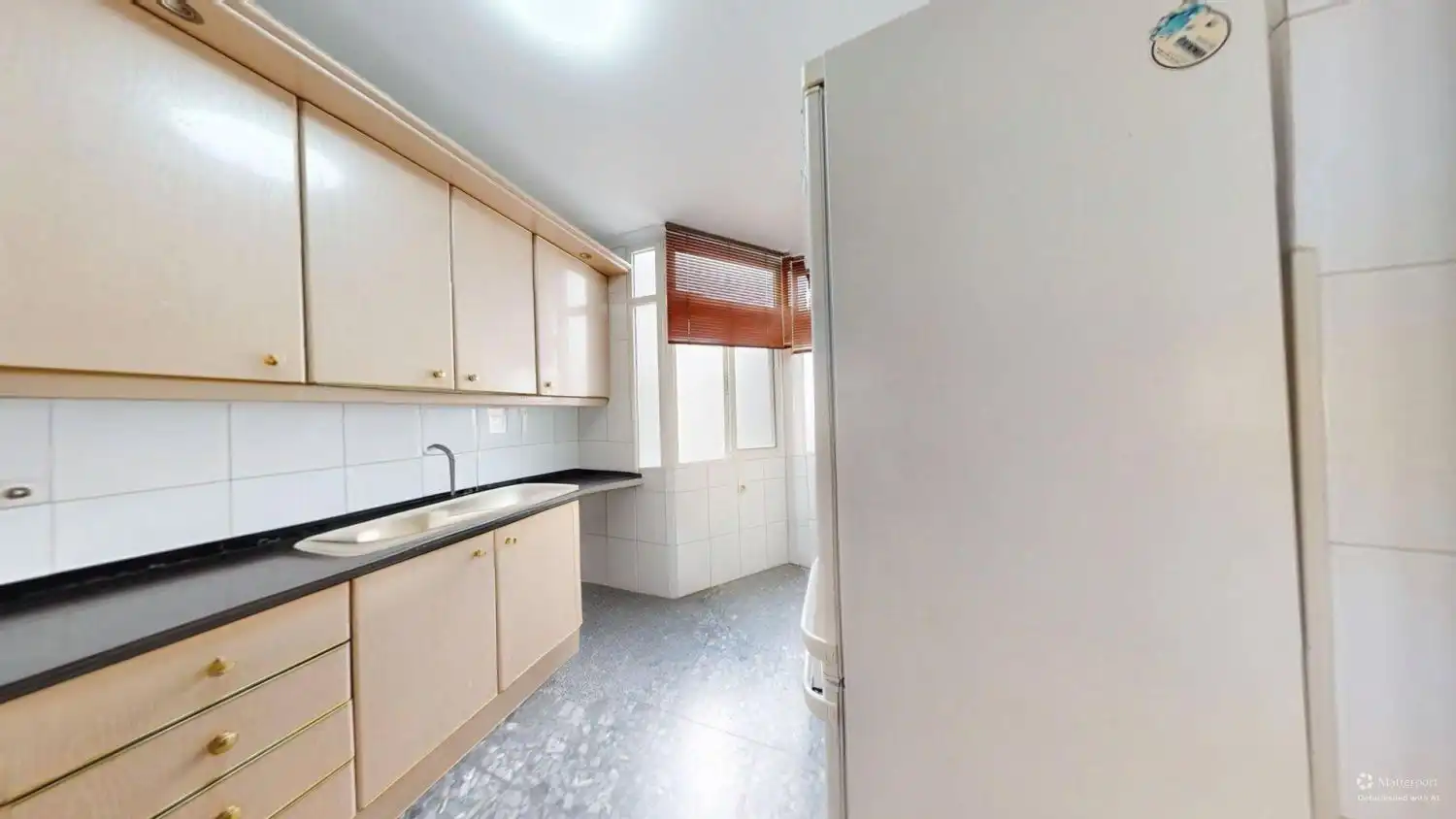 Kitchen of Flat for sale in Sevilla  with Air Conditioner, Terrace and Storage room