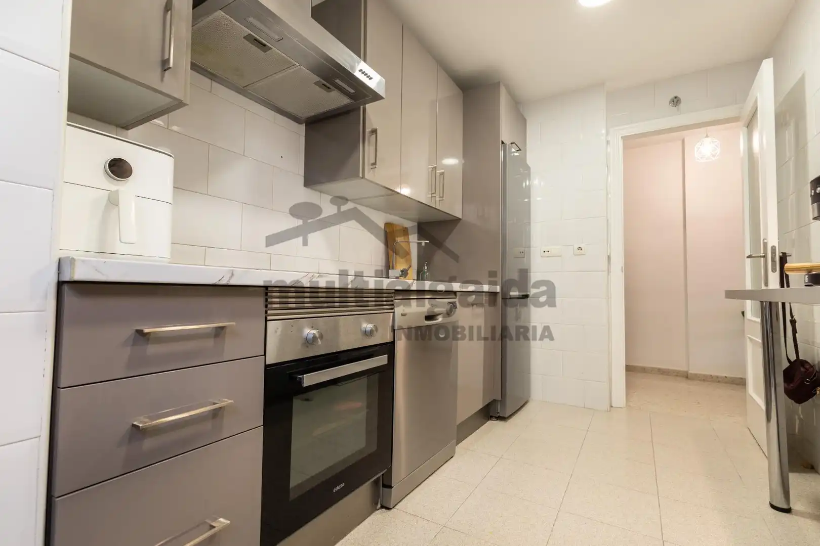 Kitchen of Flat for sale in Sanlúcar de Barrameda  with Air Conditioner, Storage room and Balcony