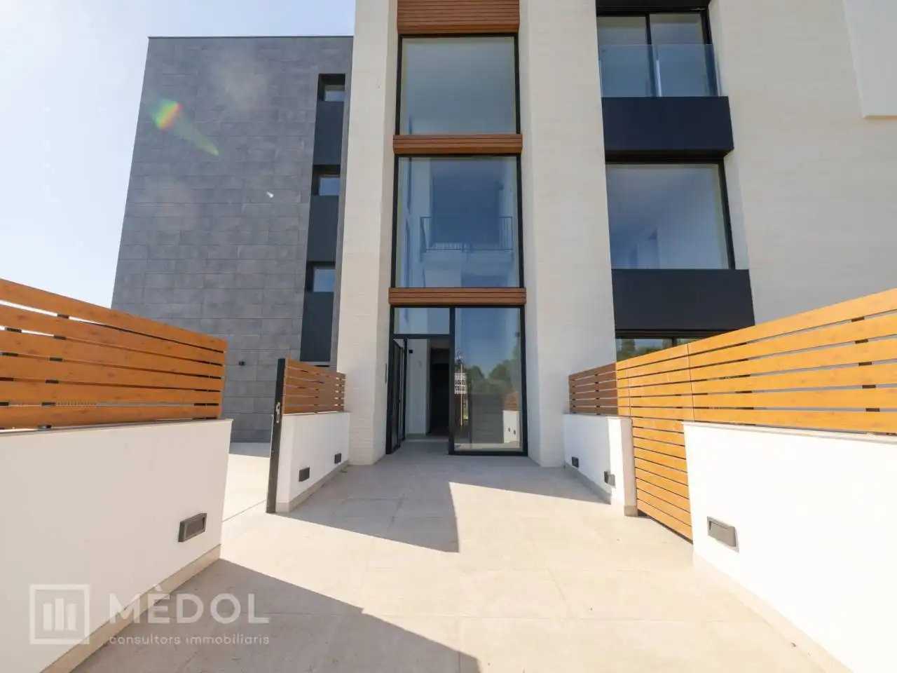 Vista exterior de Dúplex en venda en Tarragona amb Aire condicionat, Calefacció i Jardí privat