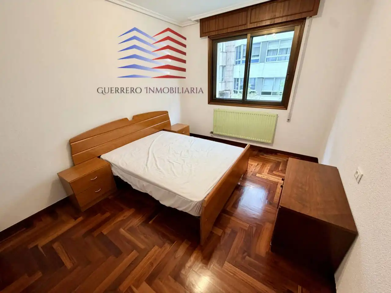 Habitación de Piso de alquiler en Vigo  con Calefacción, Parquet y Terraza