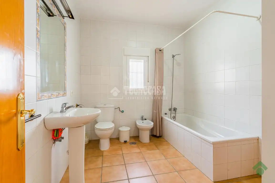 Bany de Casa o xalet en venda en Conil de la Frontera amb Terrassa i Balcó