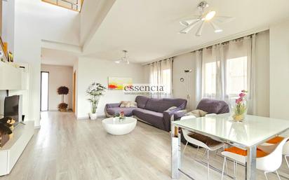 Living room of Single-family semi-detached for sale in Gandia  with Terrace