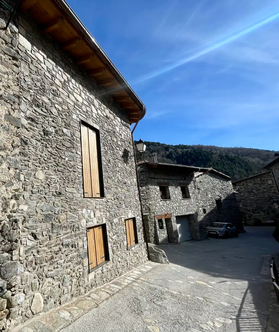 Vista exterior de Finca rústica en venta en Setcases con Calefacción, Parquet y Trastero