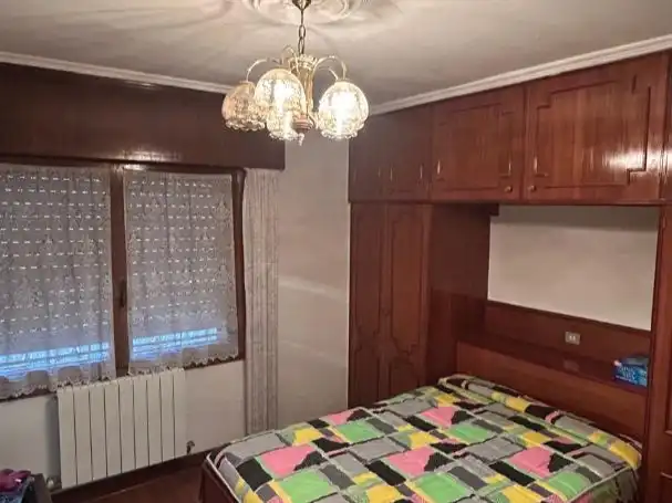 Dormitori de Pis en venda en Bilbao  amb Terrassa i Balcó