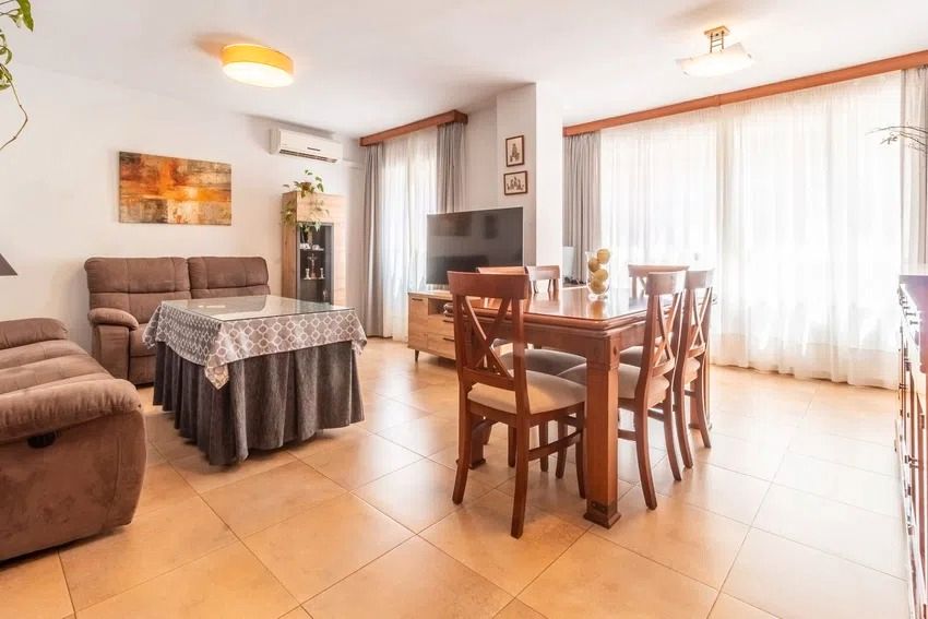 Flat for sale in Camino Suárez, Parque Victoria Eugenia, Bailén - Miraflores