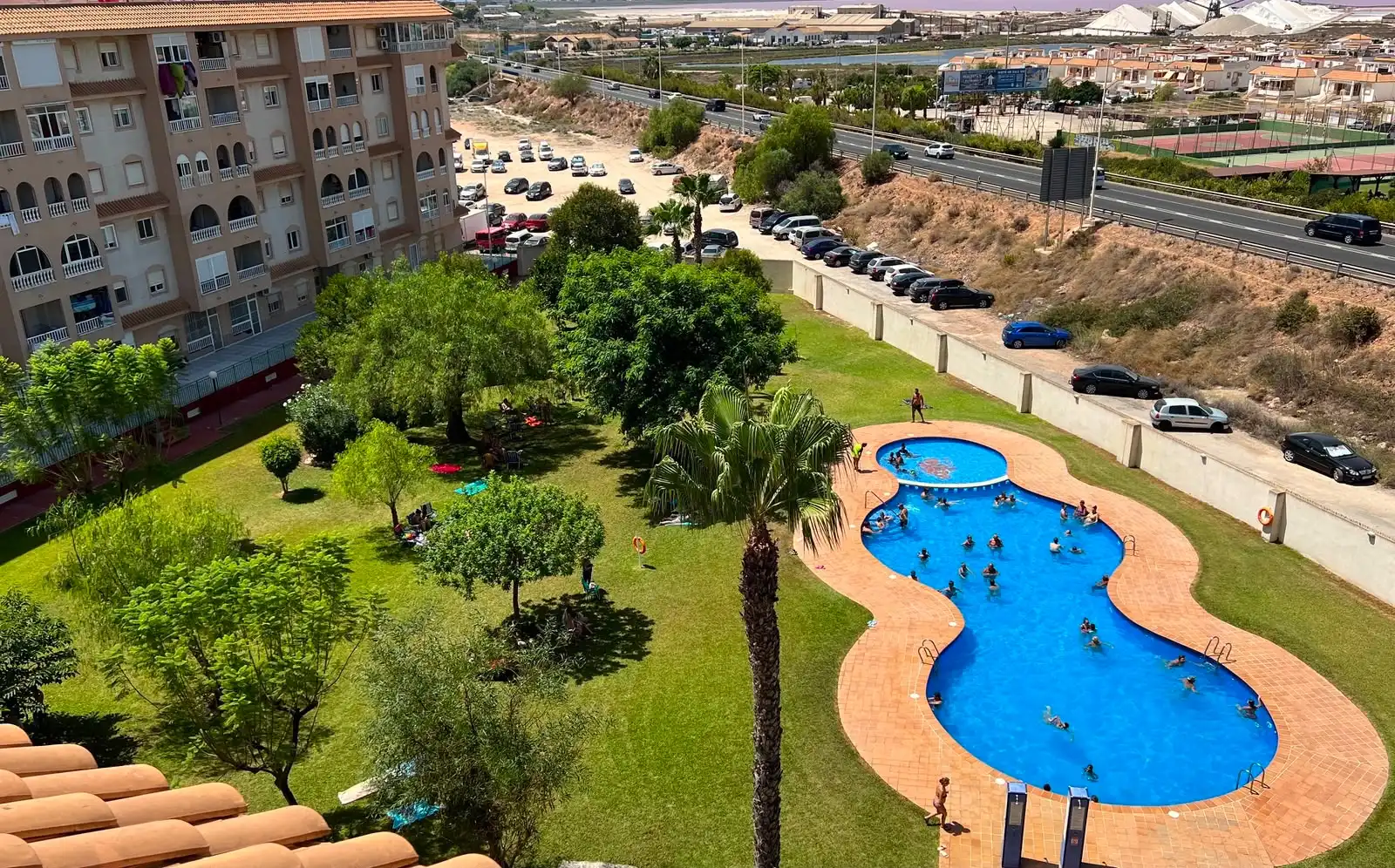Swimming pool of Apartments for rent in Torrevieja  with Air Conditioner, Heating and Swimming Pool