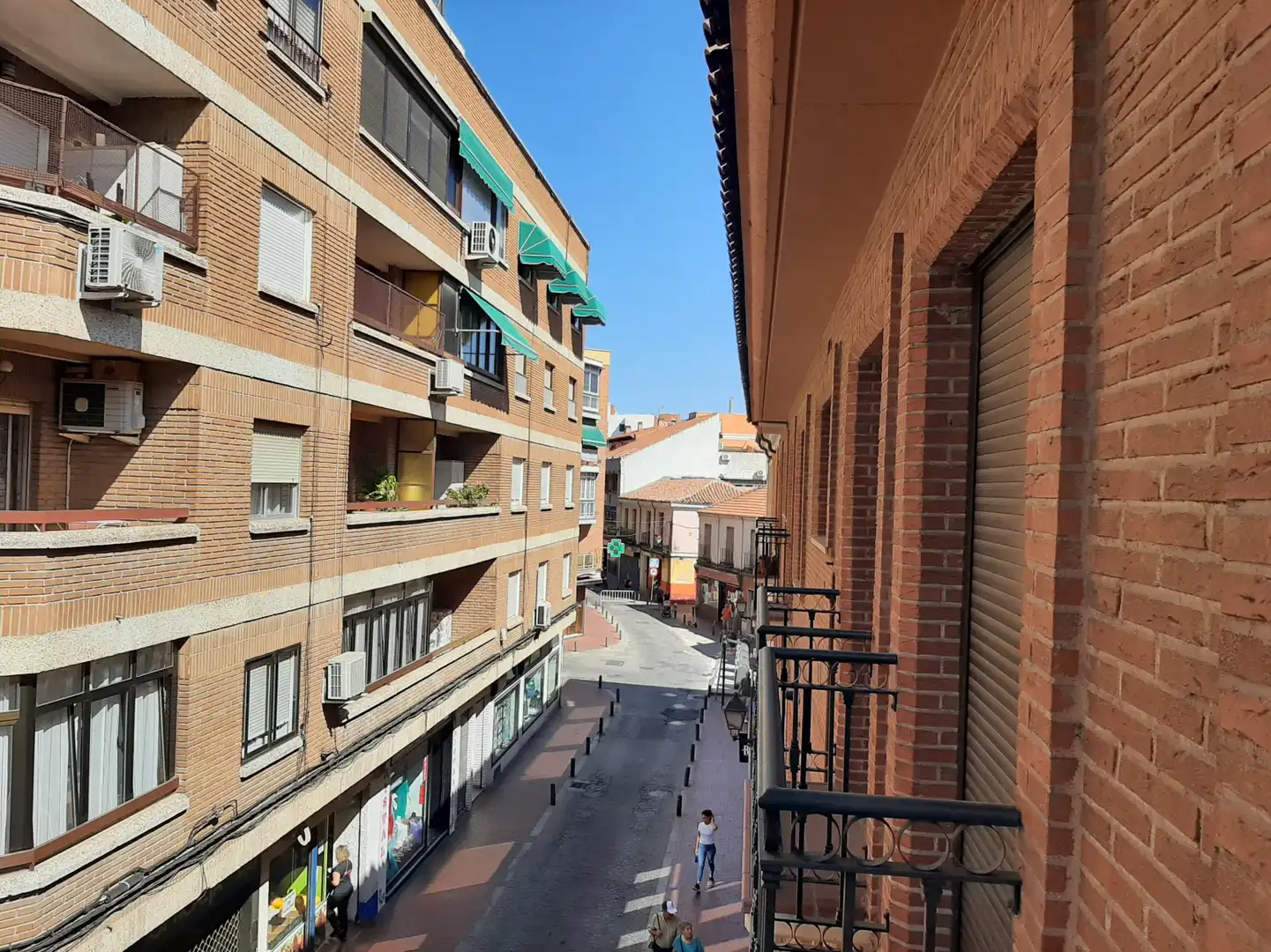 Vista exterior de Pis de lloguer en Alcalá de Henares amb Aire condicionat, Calefacció i Parquet